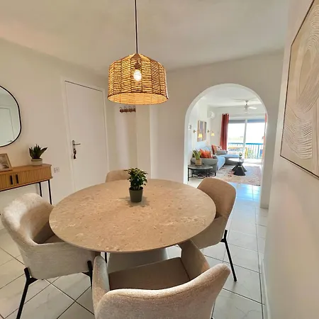 2 Bedroom Sea View, Balcony, Pool, Near - Casa Terracotta *