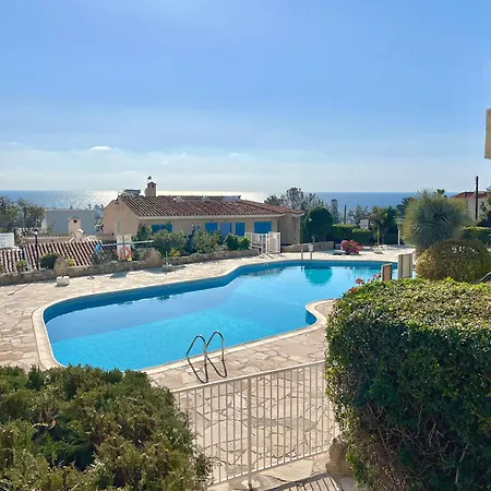 2 Bedroom Sea View, Balcony, Pool, Near - Casa Terracotta Apartment