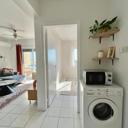 2 Bedroom Sea View, Balcony, Pool, Near - Casa Terracotta