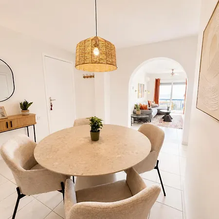 2 Bedroom Sea View, Balcony, Pool, Near - Casa Terracotta דירה Klorakas