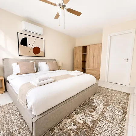 2 Bedroom Sea View, Balcony, Pool, Near - Casa Terracotta דירה Klorakas
