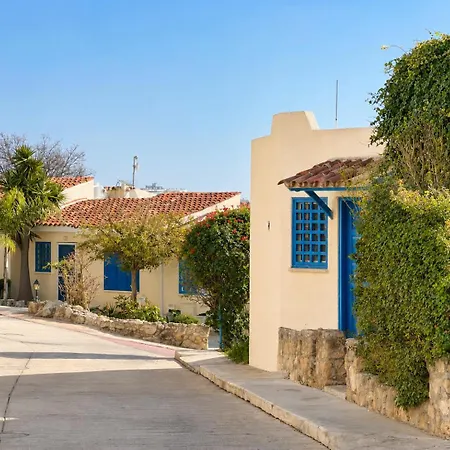 2 Bedroom Sea View, Balcony, Pool, Near - Casa Terracotta * Klorakas