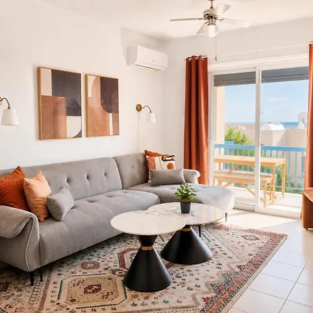 2 Bedroom Sea View, Balcony, Pool, Near - Casa Terracotta Klorakas